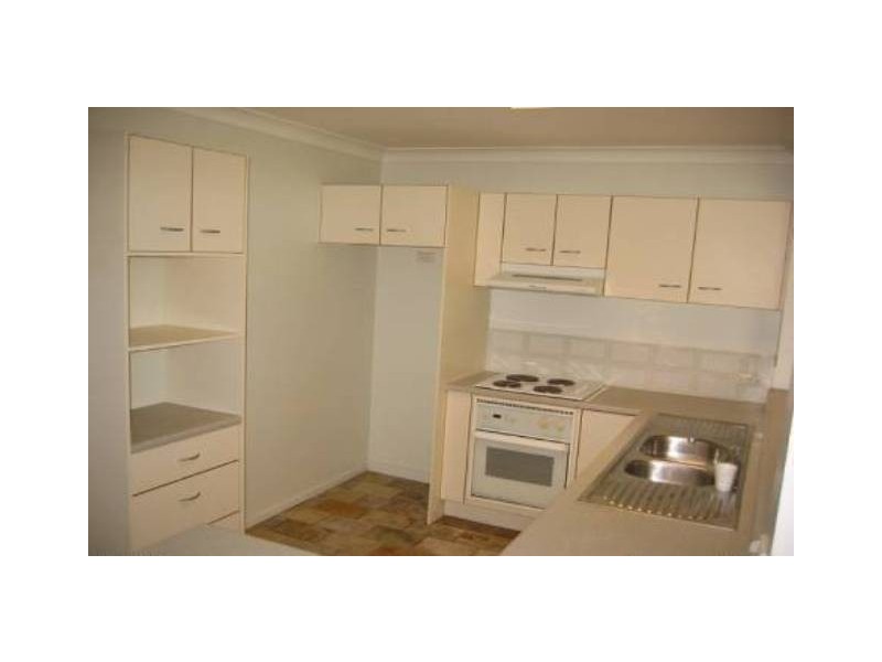 5 Marton Place, Banksia Beach QLD 4507