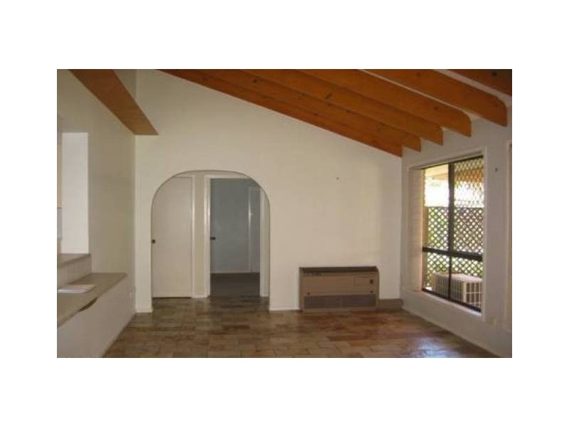 5 Marton Place, Banksia Beach QLD 4507