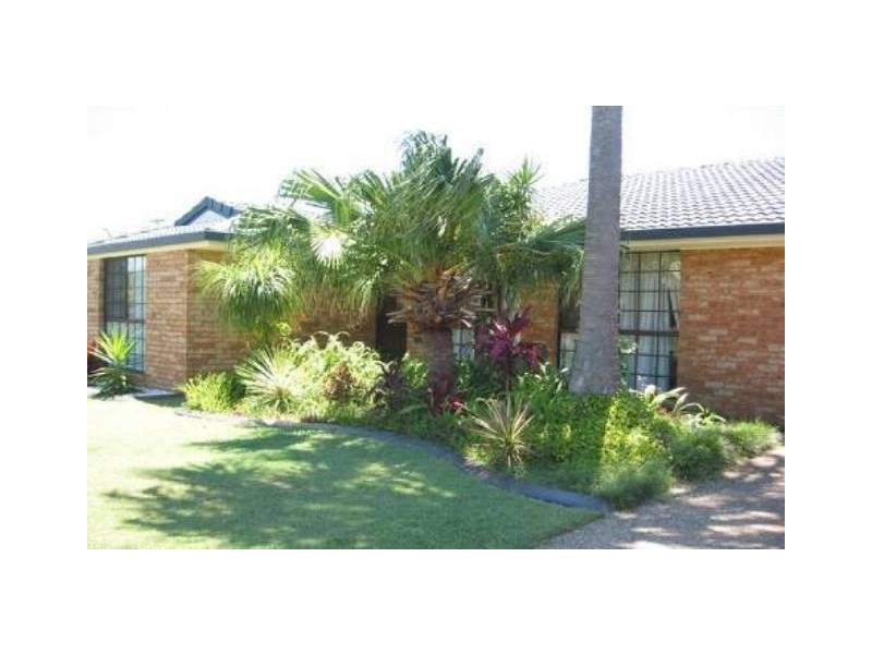 5 Marton Place, Banksia Beach QLD 4507