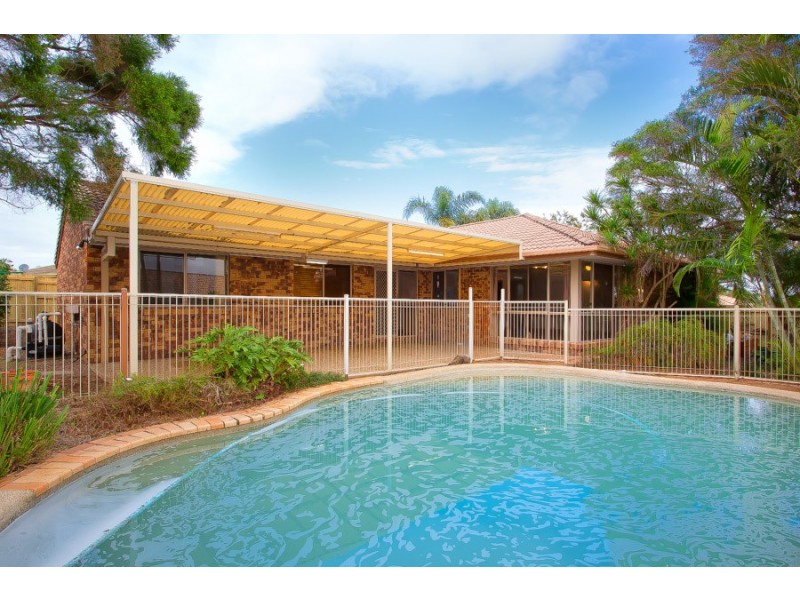 28 Lachlan Crescent, Sandstone Point QLD 4511