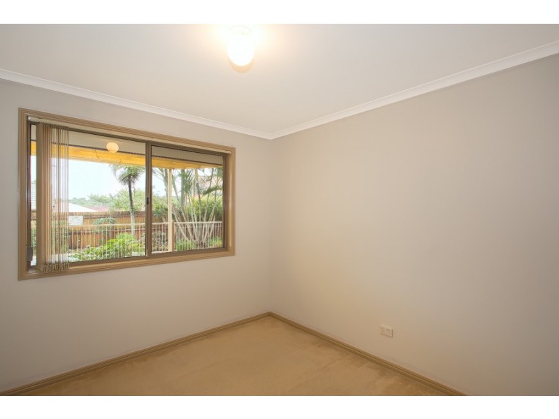 28 Lachlan Crescent, Sandstone Point QLD 4511