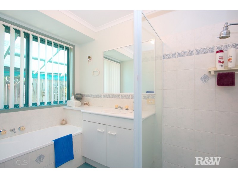 5 Commodore Place, Banksia Beach QLD 4507