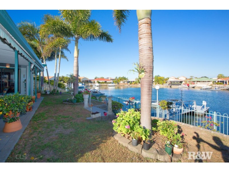 5 Commodore Place, Banksia Beach QLD 4507