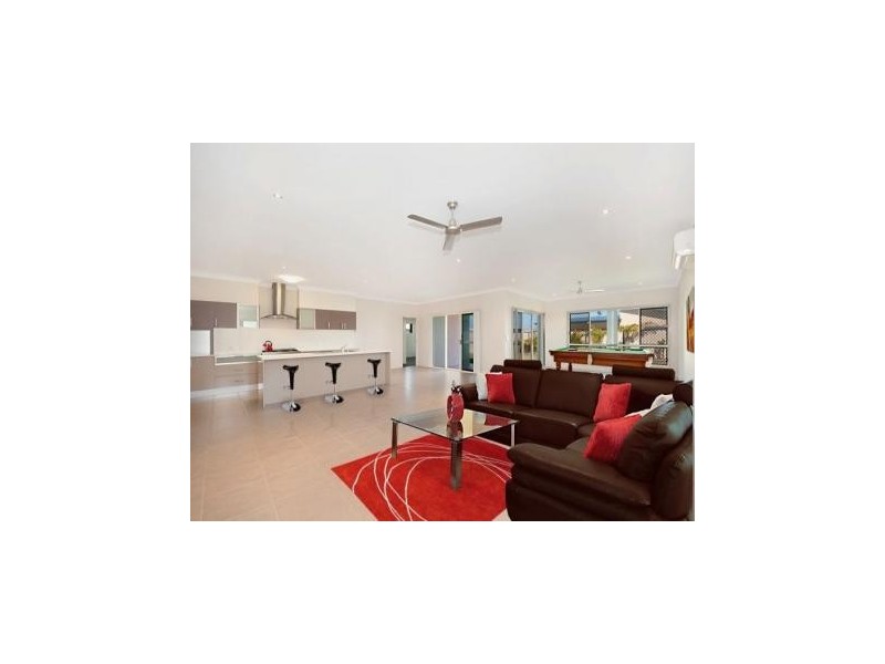 64 Pentas Drive, Bongaree QLD 4507