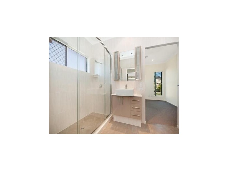 64 Pentas Drive, Bongaree QLD 4507