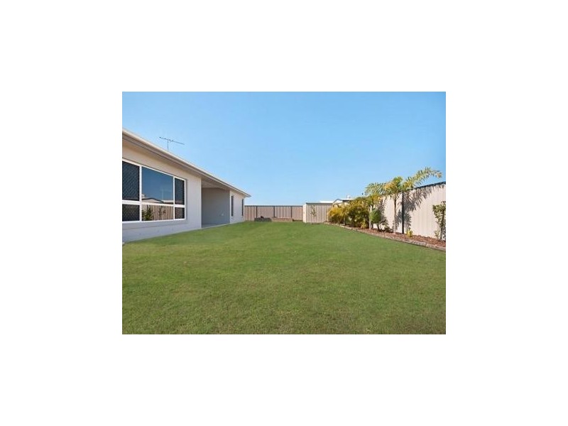 64 Pentas Drive, Bongaree QLD 4507
