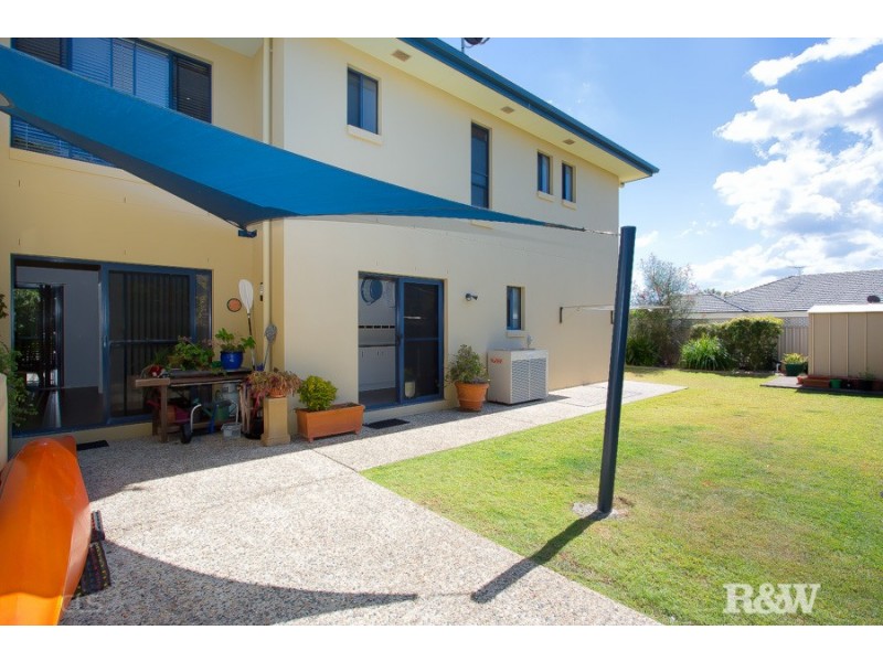 25 Kakadu Circuit, Banksia Beach QLD 4507