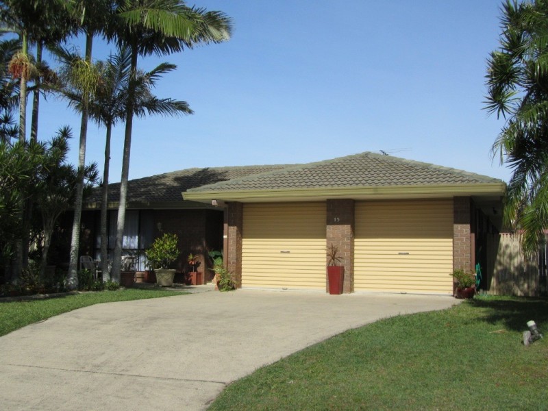 15 Carter Court, Sandstone Point QLD 4511
