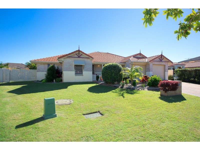 8 Seahorse Court, Banksia Beach QLD 4507