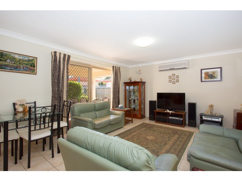 8 Seahorse Court, Banksia Beach QLD 4507