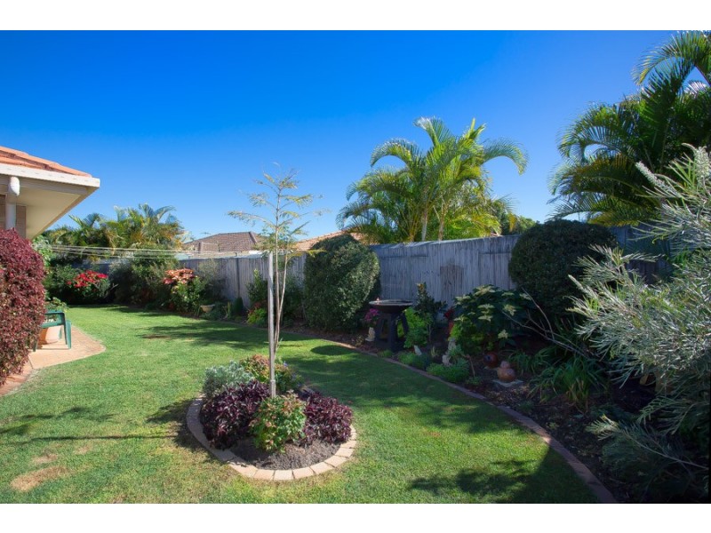 8 Seahorse Court, Banksia Beach QLD 4507