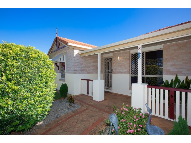 8 Seahorse Court, Banksia Beach QLD 4507