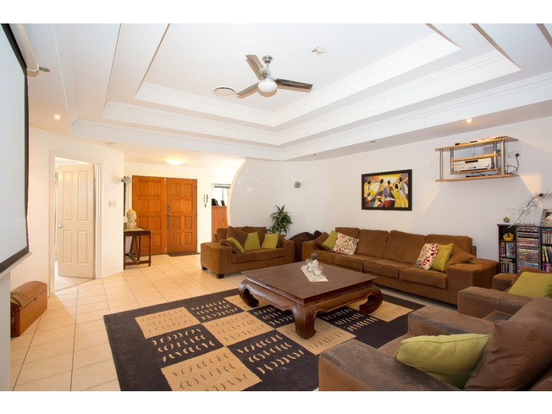 99 Cosmos Avenue, Banksia Beach QLD 4507
