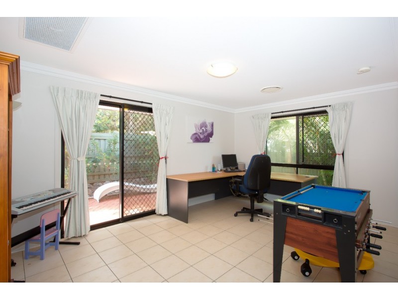 99 Cosmos Avenue, Banksia Beach QLD 4507