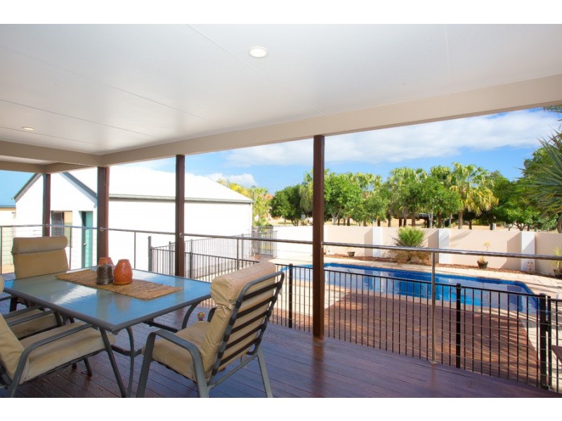 99 Cosmos Avenue, Banksia Beach QLD 4507