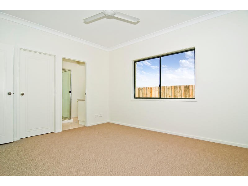 62 Kangaroo Avenue, Bongaree QLD 4507