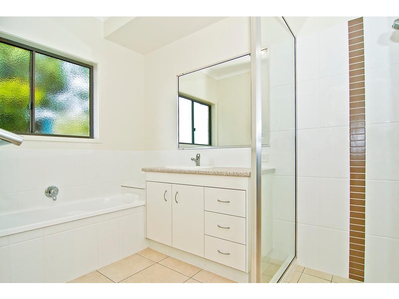 62 Kangaroo Avenue, Bongaree QLD 4507