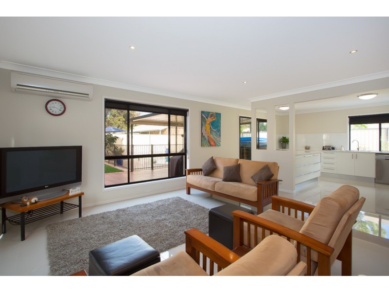 32 Lowry Street, Woorim QLD 4507