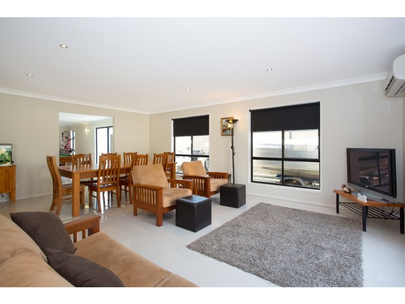 32 Lowry Street, Woorim QLD 4507