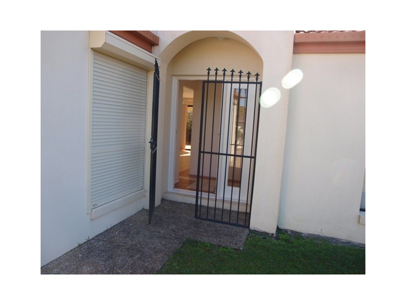 5 Schooner Court, Banksia Beach QLD 4507