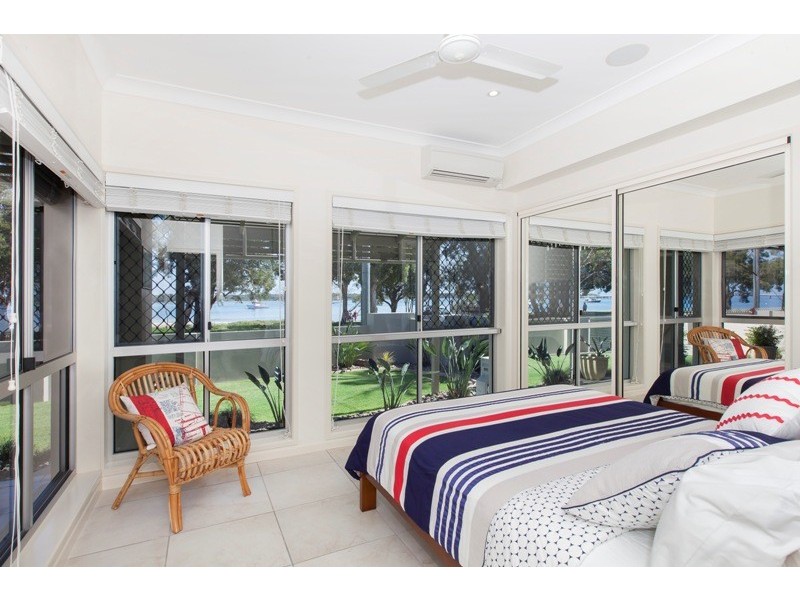 115 Sylvan Beach Esplanade, Bribie Island QLD 4507