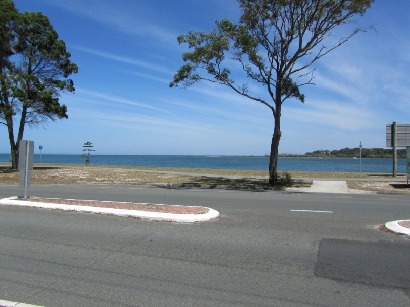 221 Welsby Parade, Bongaree QLD 4507