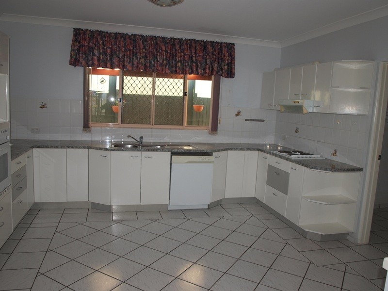 2/11 Fathom Court, Banksia Beach QLD 4507