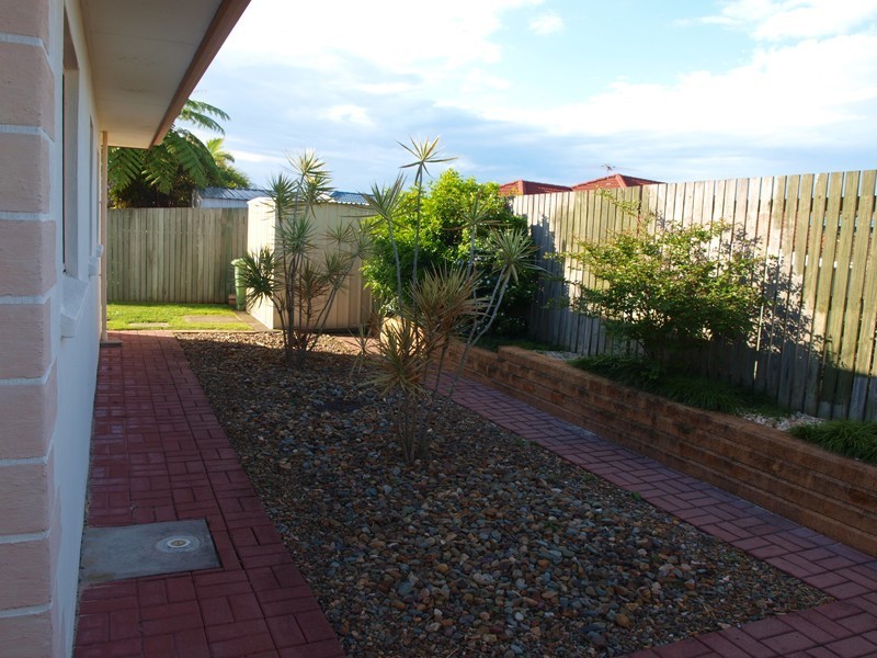 2/11 Fathom Court, Banksia Beach QLD 4507