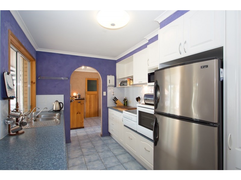 3 Village Avenue, Bongaree QLD 4507