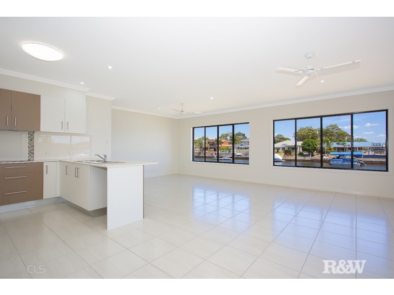 33 Pentas Drive, Bongaree QLD 4507
