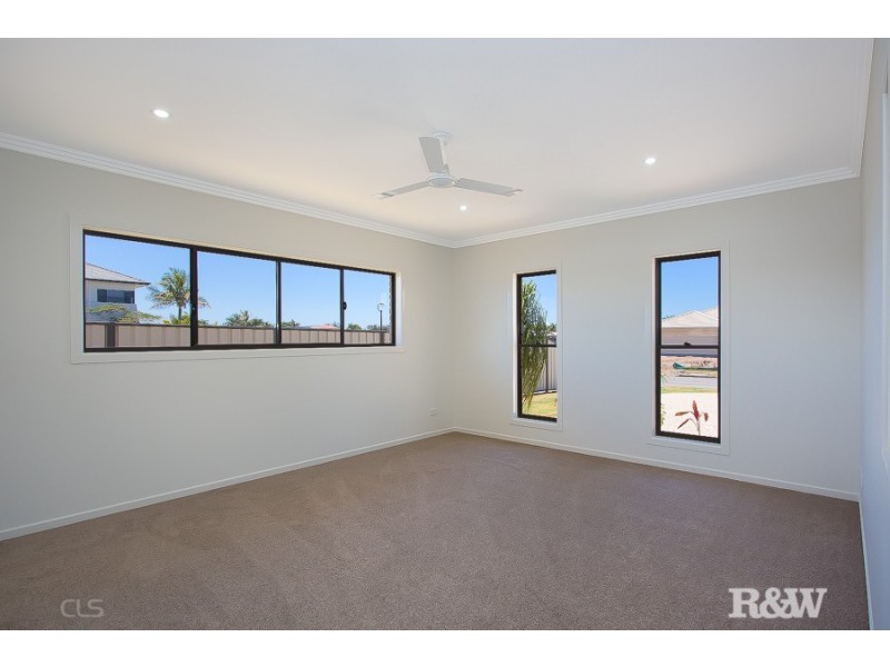 33 Pentas Drive, Bongaree QLD 4507