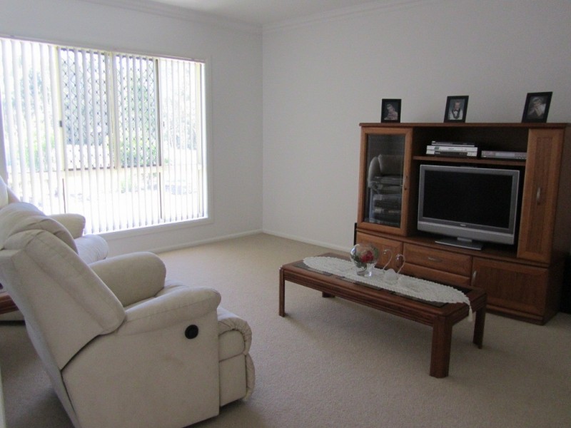 1-5 Barr Place, Ningi QLD 4511