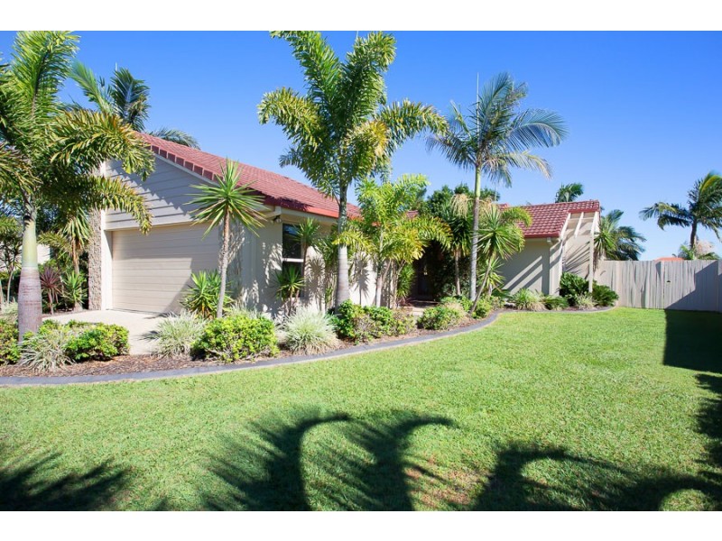 28 Topsail Circuit, Banksia Beach QLD 4507