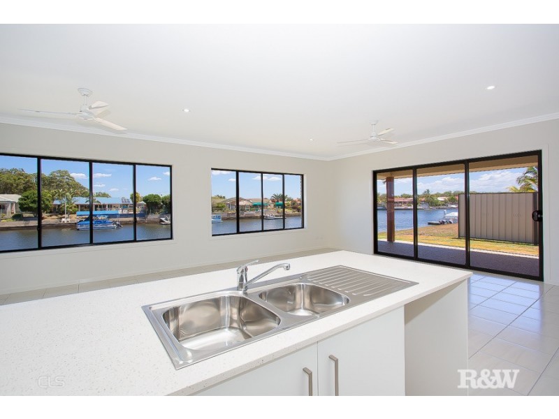 33 Pentas Drive, Bongaree QLD 4507