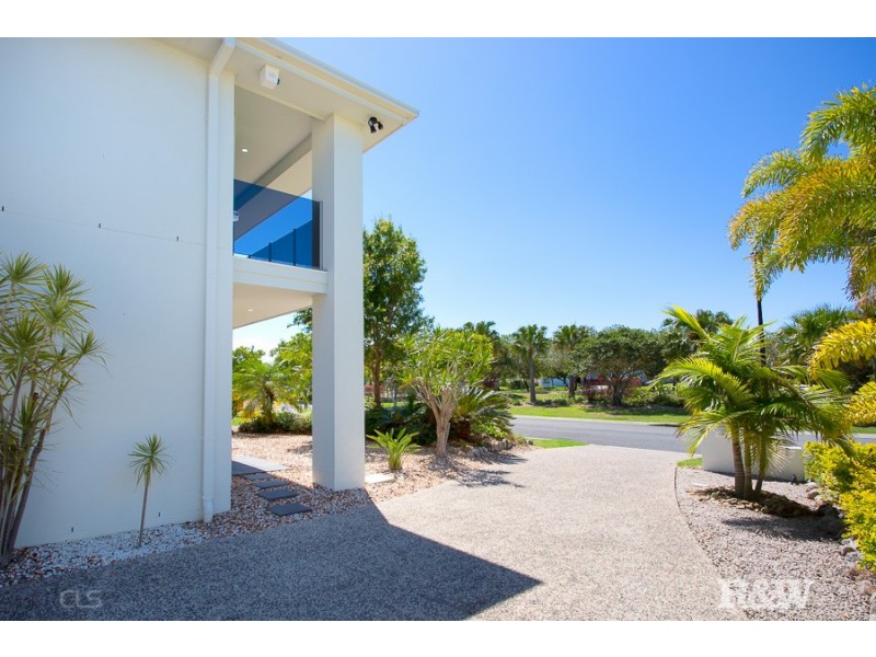 11 Seaside Drive, Banksia Beach QLD 4507