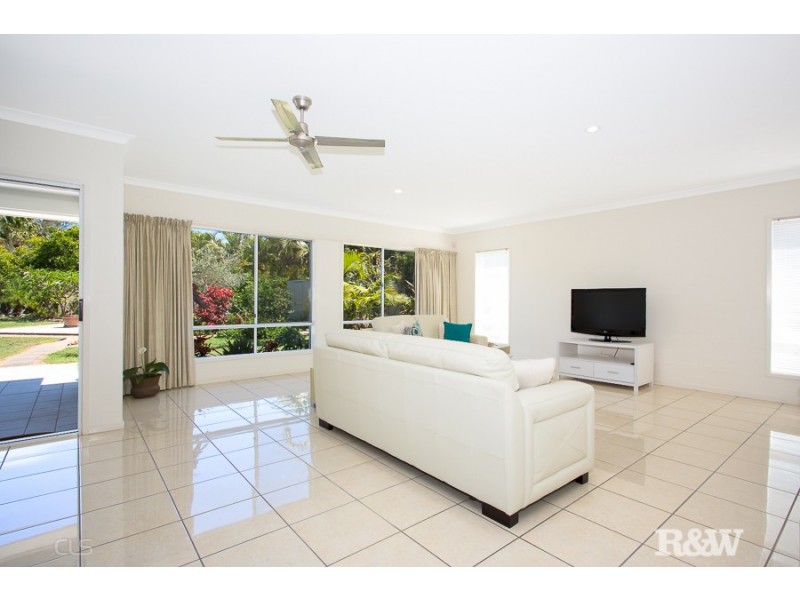 11 Seaside Drive, Banksia Beach QLD 4507