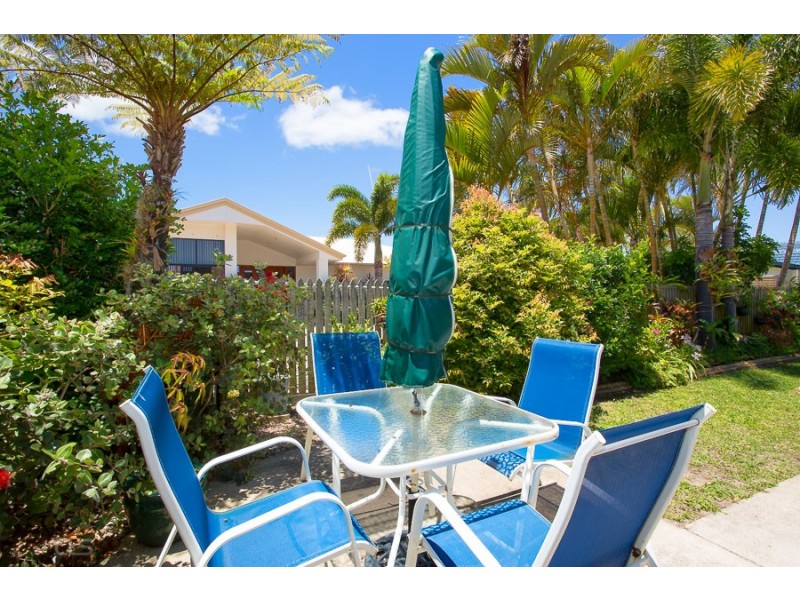 1/9 Botany Crescent, Banksia Beach QLD 4507