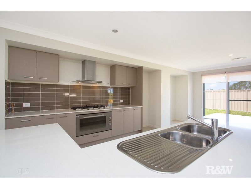 3 Rivercherry Ave, Banksia Beach QLD 4507