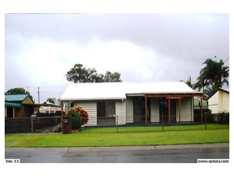 33 Caltowie Avenue, Banksia Beach QLD 4507