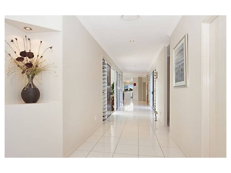 76 Cosmos Avenue, Banksia Beach QLD 4507