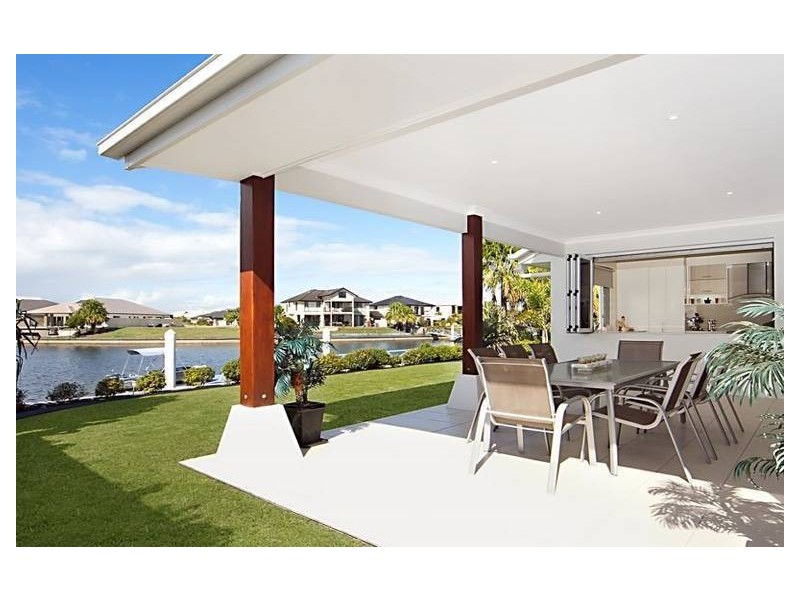 76 Cosmos Avenue, Banksia Beach QLD 4507