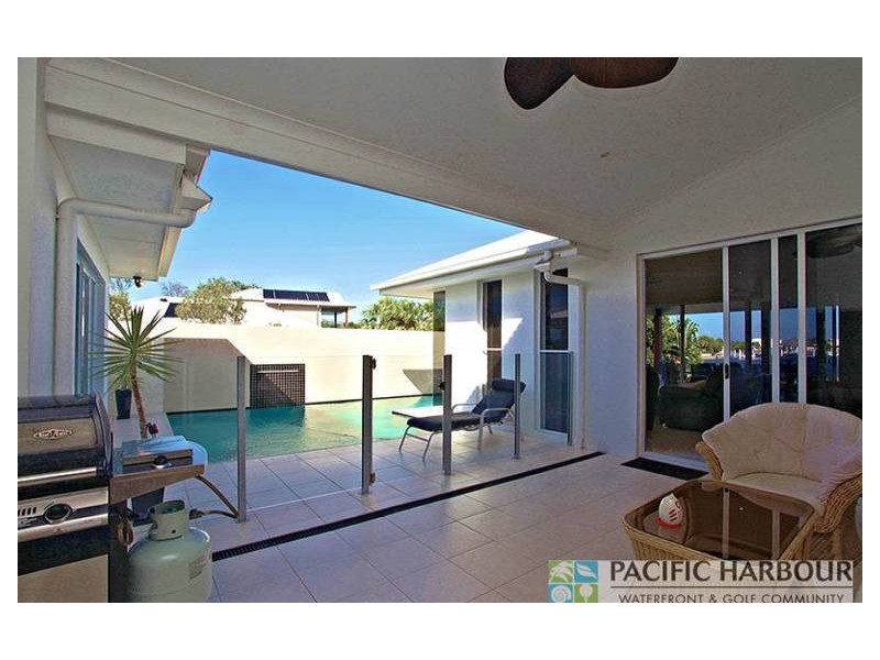 76 Cosmos Avenue, Banksia Beach QLD 4507