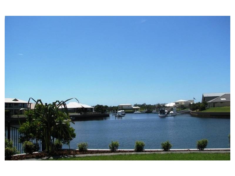 76 Cosmos Avenue, Banksia Beach QLD 4507