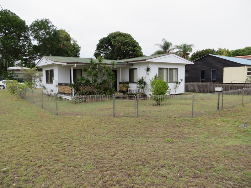 12 Cumming Street, Bongaree QLD 4507