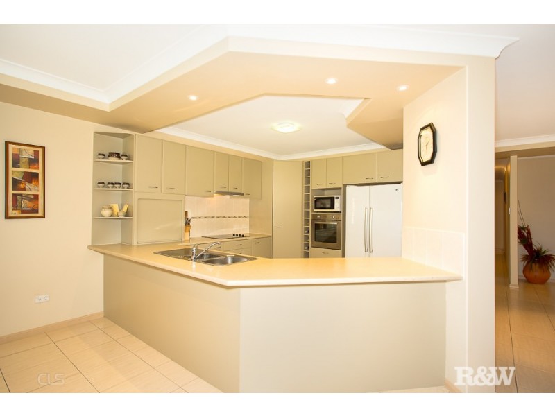 8 Sunbrite Court, Sandstone Point QLD 4511