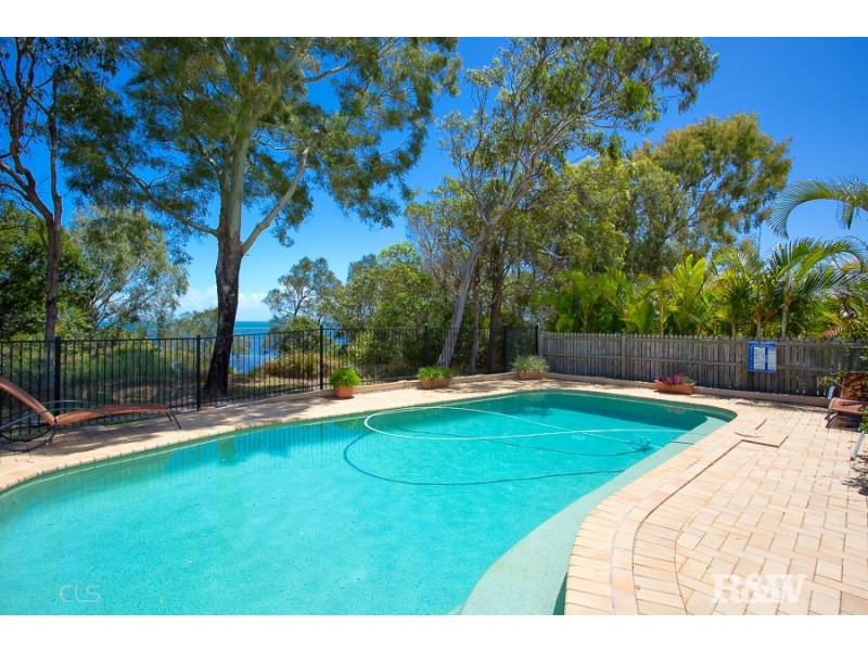 8 Sunbrite Court, Sandstone Point QLD 4511