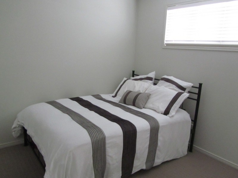 77 Phoenix Avenue, Bongaree QLD 4507