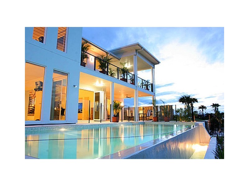 11 Baza Place, Banksia Beach QLD 4507
