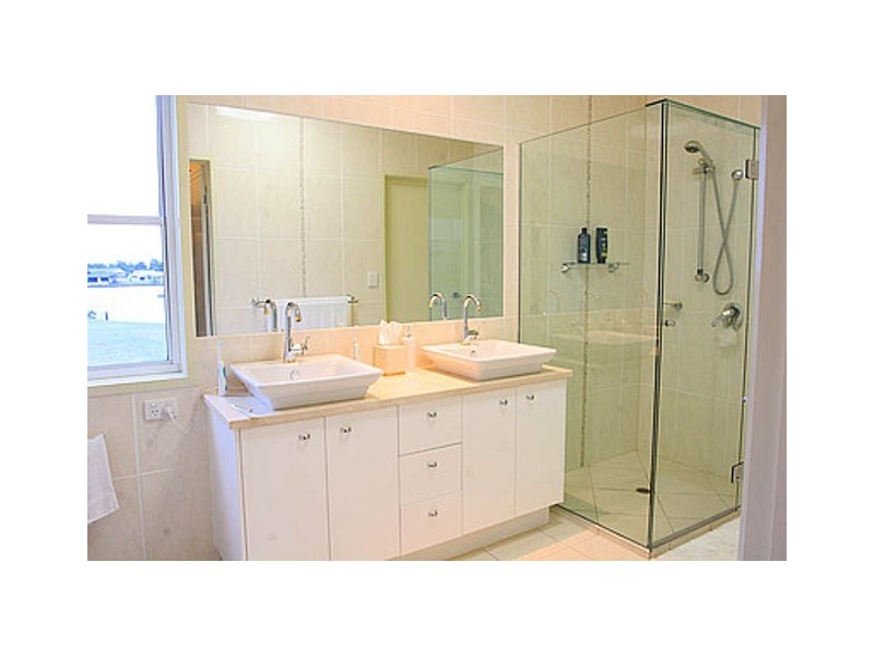 11 Baza Place, Banksia Beach QLD 4507