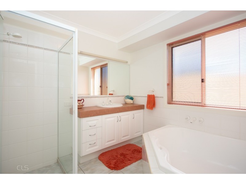 13 Dugong Crescent, Banksia Beach QLD 4507